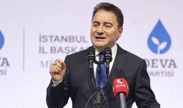 Ali Babacan'dan AKP'li seçmene: 'Huzur mu kriz mi?'