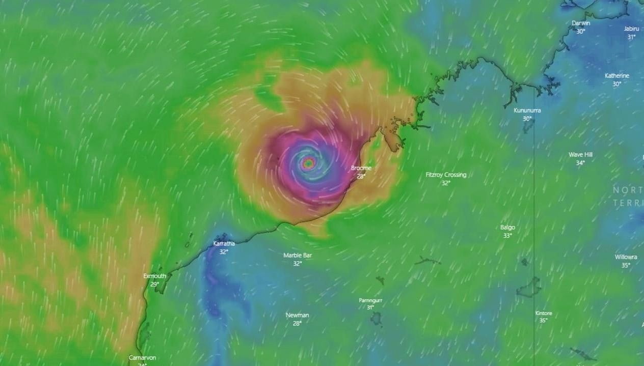 Avustralya'yı saatte 285 km hızla vurması beklenen Ilsa Kasırgası karaya yaklaştı