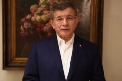 Davutoğlu'ndan seçmene sandık güvenliği çağrısı: 'Anamızın ak sütü gibi helal olan oylarımıza sahip çıkacağız'