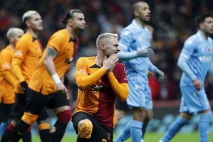 victor nelssonsuz galatasaray 2de 0 yapti 9dJZTbnh