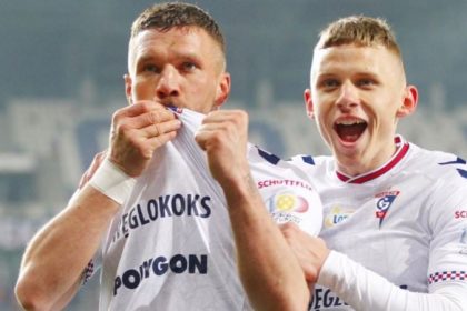 Galatasaray'ın eski futbolcusu Lukas Podolski'ye Brezilya kancası