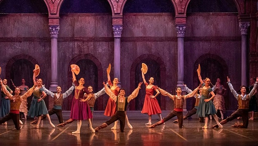 "La Bayadere" ve "Don Kişot" baleleri AKM'de sahnelenecek