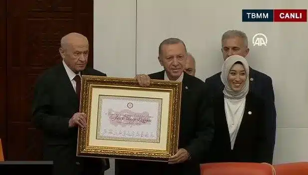 Cumhurbaşkanı Erdoğan, Meclis'te yemin etti