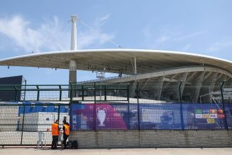 İstanbul'da büyük finale geri sayım: Şampiyonlar Ligi Köyü kuruldu