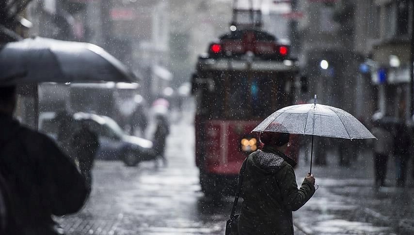 Kuvvetli yağış uyarısı: İstanbul Valiliği saat verdi