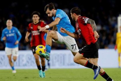 Milan Napoli Deplasmaninda 2 Farkli Ustunlugunu Koruyamadi Hwjgqqcm.jpg