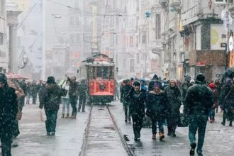 Istanbulda Kar Yagisi Basladi Qv4o3qkw.jpg