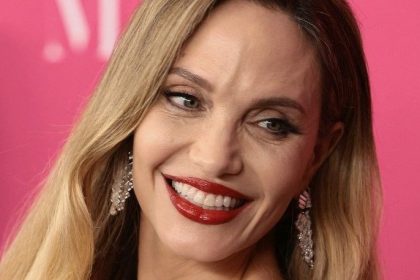 Angelina Jolie kalbini ünlü rap şarkıcısına kaptırdı