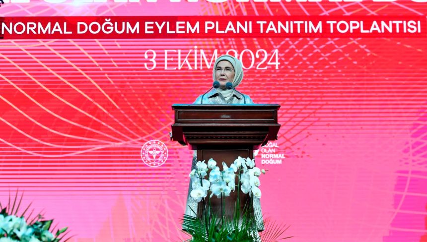 Emine Erdoğan'dan anne adaylarına "normal doğum" çağrısı