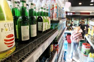 Poland plans to further tighten rules on alcohol sales for under 18s