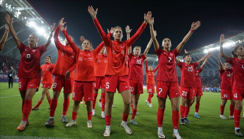 A Milli Kadın Futbol Takımı sahaya çıkıyor a-milli-kadin-futbol-takimi-sahaya-cikiyor-VtCTzbmb.jpg