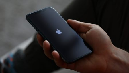 Apple, iPhone 20’de tüm düğmelere veda edebilir apple-iphone-20de-tum-dugmelere-veda-edebilir-ptJgk8uv.jpg