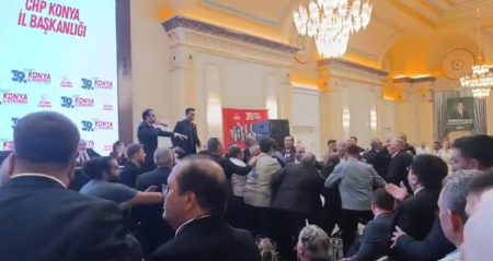 chp-konya-il-kongresinde-gerginlik-jJIpHurx.jpg