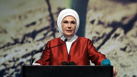 Emine Erdoğan, İran Cumhurbaşkanı Yardımcısı Shina Ansari ile görüştü emine-erdogan-iran-cumhurbaskani-yardimcisi-shina-ansari-ile-gorustu-Odz1zXbV.jpg