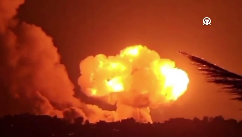 İsrail’den Lübnan’ın güneyine saldırı: 5 bölge havadan vuruldu israilden-lubnanin-guneyine-saldiri-5-bolge-havadan-vuruldu-JDJIeOaM.jpg