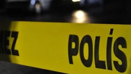 istanbulda-bir-tramvay-duraginda-ceset-bulundu-qY8Sl95r.jpg