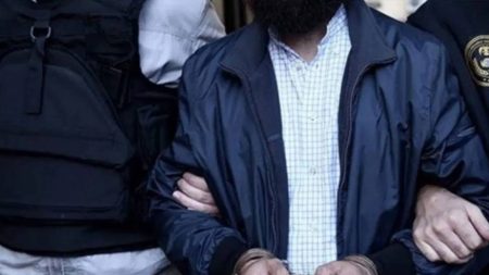 İstanbul’da IŞİD operasyonu: 22 şüpheliden 9’u tutuklandı istanbulda-isid-operasyonu-22-supheliden-9u-tutuklandi-iOm3pICN.jpg