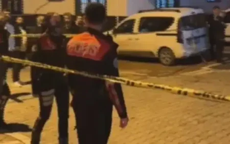 İstanbul’da sokak ortasında kanlı saldırı: Ölü ve yaralılar var istanbulda-sokak-ortasinda-kanli-saldiri-olu-ve-yaralilar-var-qHQTdqOS.jpg