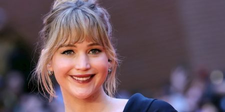 Jonathan Anderson’ın İlk Dior Koleksiyonu, Jennifer Lawrence’la Kırmızı Halıda jonathan-andersonin-ilk-dior-koleksiyonu-jennifer-lawrencela-kirmizi-halida-xeDRksQC.png