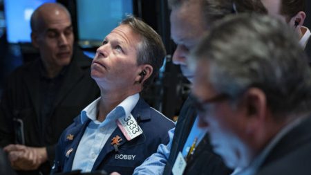 Küresel piyasalar Powell’ın faiz indirim sinyaliyle nefes aldı kuresel-piyasalar-powellin-faiz-indirim-sinyaliyle-nefes-aldi-HKr9agTB.jpg