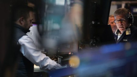 Küresel piyasalarda ‘endişe’ bulutları dağılıyor kuresel-piyasalarda-endise-bulutlari-dagiliyor-bclXIY6H.jpg