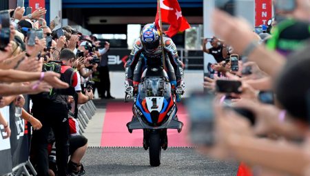 Milli motosikletçiler, sezonun son etabında İspanya’da! milli-motosikletciler-sezonun-son-etabinda-ispanyada-sAC2e4Cv.jpg