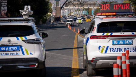 “Trafikte yüzde 10 toleransı kaldırılıyor” iddialarına açıklama trafikte-yuzde-10-toleransi-kaldiriliyor-iddialarina-aciklama-MvqrcAW4.jpg