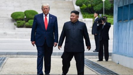 Trump ile Kim Jong-un arasında sürpriz görüşme ihtimali trump-ile-kim-jong-un-arasinda-surpriz-gorusme-ihtimali-KKiH4pC3.jpg