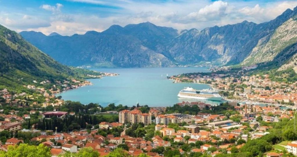 Türklerin gözdesi olan ve vizesiz gidebildiği bu ülke, AB üyesi oluyor turklerin-gozdesi-olan-ve-vizesiz-gidebildigi-bu-ulke-ab-uyesi-oluyor-3fHw364d.jpg