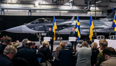 Ukrayna, İsveç’ten Gripen savaş uçağı alacak ukrayna-isvecten-gripen-savas-ucagi-alacak-ii7EKG1w.jpg