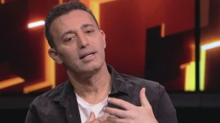 ‘Uluslararası Sanatçı’ ünvanı aldı: İngiltere’den Mustafa Sandal’a ömürlük vize uluslararasi-sanatci-unvani-aldi-ingiltereden-mustafa-sandala-omurluk-vize-WrJPiymM.jpg