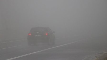 Bolu Dağı’nda sabah saatlerinden bu yana sis etkili oluyor