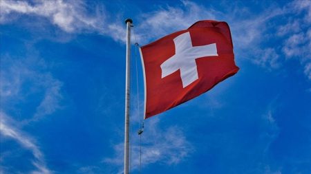 İsviçre’de seçmenler, “süper zenginlere” vergi kararını reddetti Isvicrede secmenler super zenginlere vergi kararini reddetti q8J27R2j.jpg