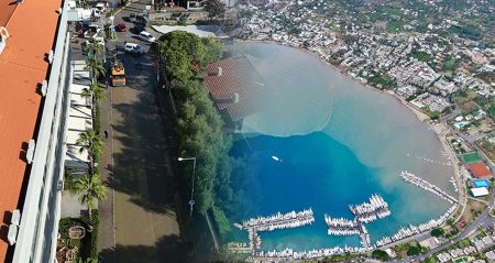 Izmir mugla ve antalyayi saganak vurdu deniz karayla birlesti TpXraCLc.jpg