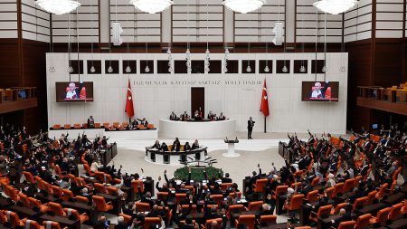 Meclis’te vergi ve bütçe mesaisi