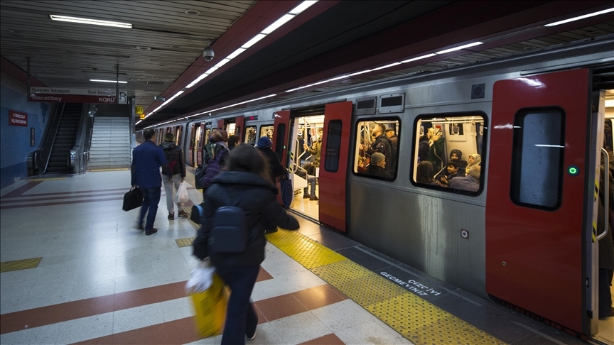 Metroda yolcuyu yaralayan özel güvenlik görevlisi tutuklandı Metroda yolcuyu yaralayan ozel guvenlik gorevlisi tutuklandi KUeXV1ee.jpg