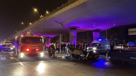 Polisten kaçan otomobil takla attı: 2 yaralı