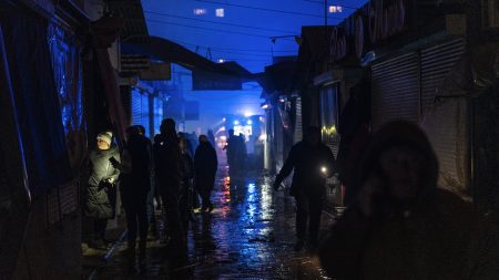 Rusya donetskte pazar yerini vurdu ZdX1jNhi.jpg