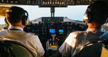 Sahte kaptan pilot aylarca uçak uçurmuş