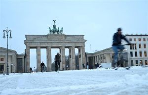 Schneefall legte das Leben in Deutschland lahm