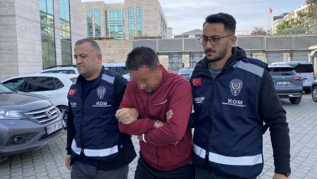 Şube müdürüne Erasmus vurgunu suçlaması