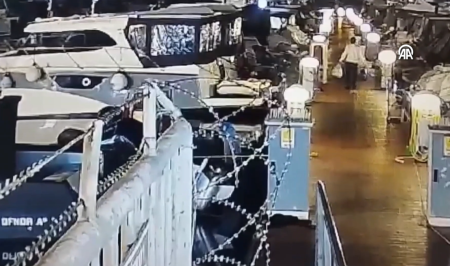 Tekneden denize düştü, ayakları pervaneye takılıp öldü