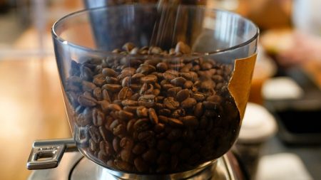 Trump’ın tarife sinyali kahve fiyatlarını 5 haftanın en düşüğüne çekti