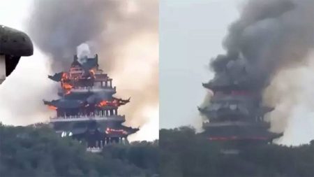 Tütsü ve mumlar 1500 yıllık tapınağı küle çevirdi!