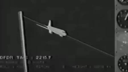 Uçağı çocuklarına teslim etti, 75 kişi hayatını kaybetti