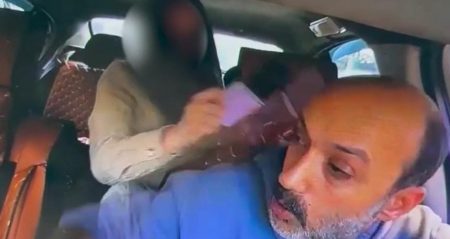 ‘Yolu uzattın’ diyen kadın, taksiciyi hastanelik etti
