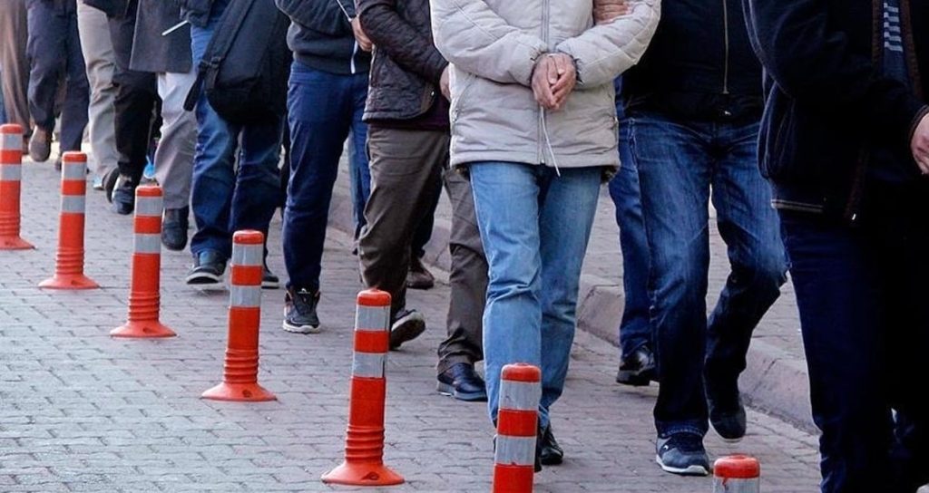 8 ilde gocmen kacakciligi operasyonunda 10 kisi tutuklandi Mbsyqmwq.jpg