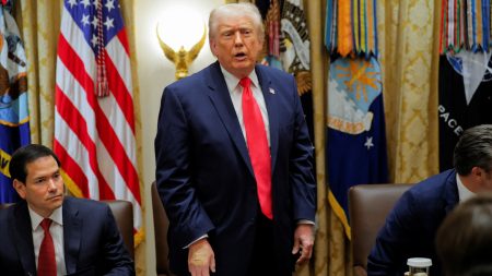 ABD Başkanı Trump’tan “gerekirse Venezuela topraklarını da vururuz” tehdidi Abd baskani trumptan gerekirse venezuela topraklarini da vururuz tehdidi qtTjkA5l.jpg