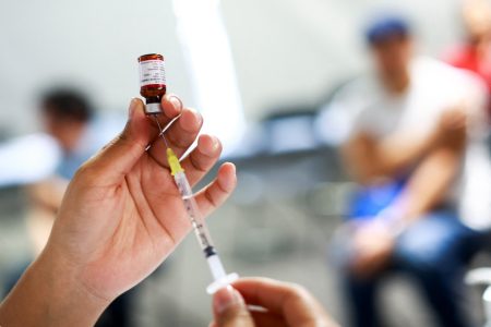 Abdde hepatit b asilari tartisma yaratti UKIH583A.jpg