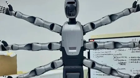 Altı kola sahip insansı robot tanıtıldı Alti kola sahip insansi robot tanitildi 9Z4pVXZY.jpg